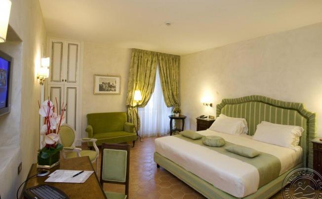 Фото отеля Voi Donna Camilla Savelli Hotel