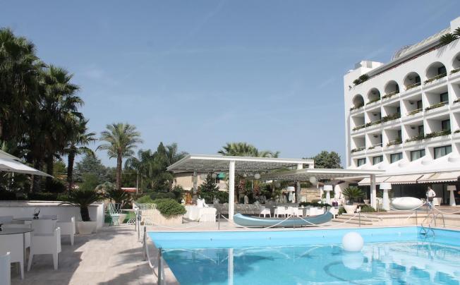 Фото отеля Hotel Mec