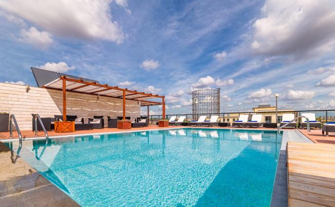 Фото отеля H10 Roma Citta