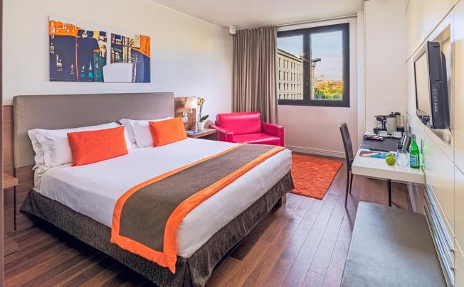 Фото отеля H10 Roma Citta