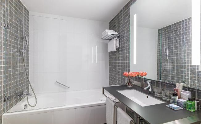 Фото отеля H10 Roma Citta