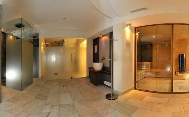 Фото отеля Touring Hotel
