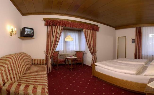 Фото отеля Touring Hotel