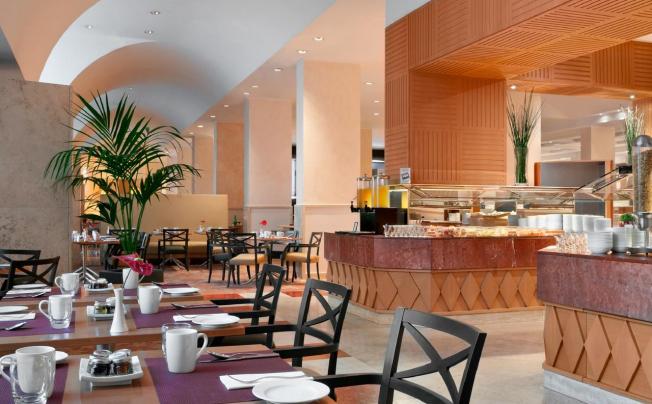 Фото отеля Hilton Rome Airport
