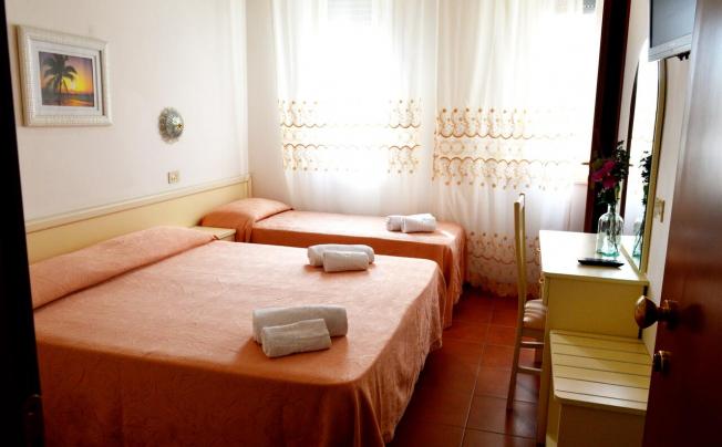 Фото отеля Cirene Hotel