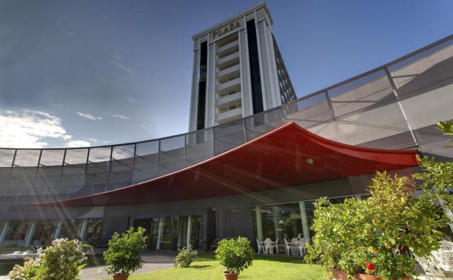 Фото отеля Panoramic Plaza