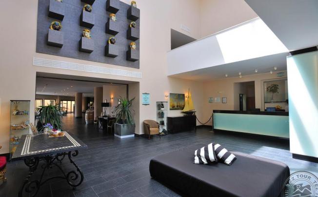 Фото отеля Falconara Charming House Resort & Spa