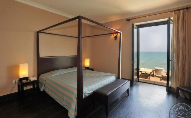 Фото отеля Falconara Charming House Resort & Spa