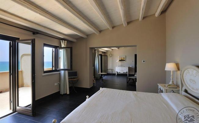 Фото отеля Falconara Charming House Resort & Spa