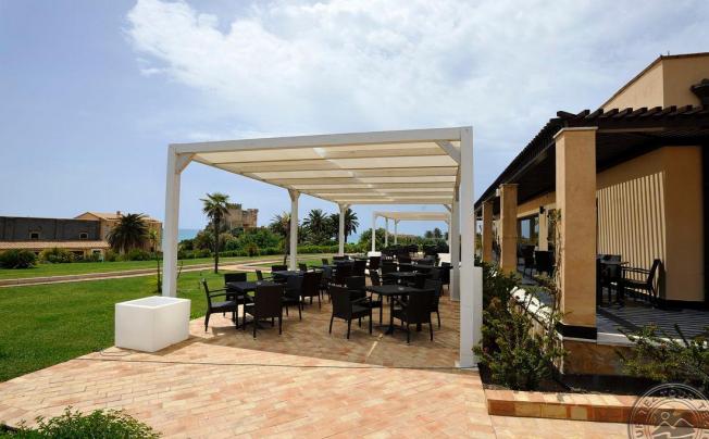 Фото отеля Falconara Charming House Resort & Spa