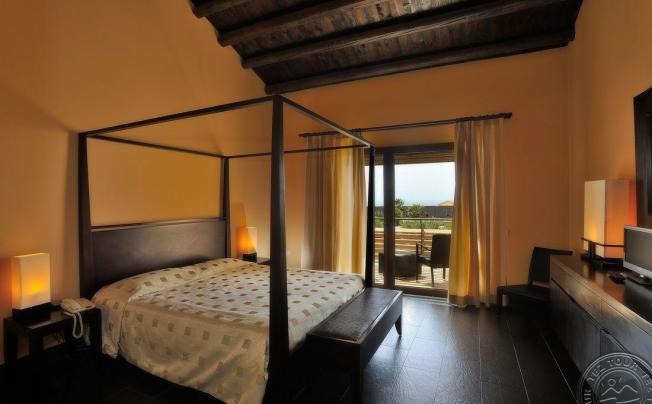 Фото отеля Falconara Charming House Resort & Spa