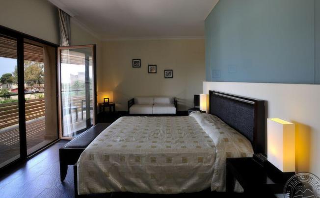 Фото отеля Falconara Charming House Resort & Spa