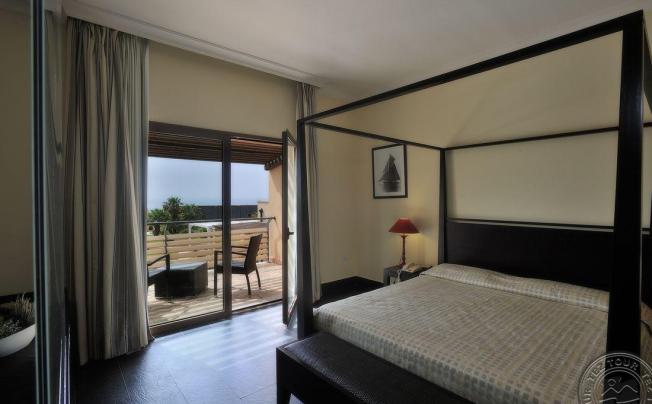 Фото отеля Falconara Charming House Resort & Spa