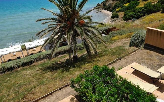 Фото отеля Falconara Charming House Resort & Spa