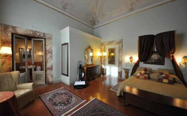Фото отеля PALAZZO MAGNANI FERONI 