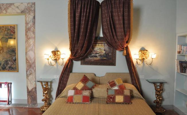 Фото отеля PALAZZO MAGNANI FERONI 