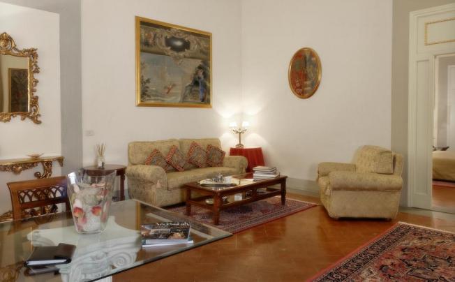 Фото отеля PALAZZO MAGNANI FERONI 