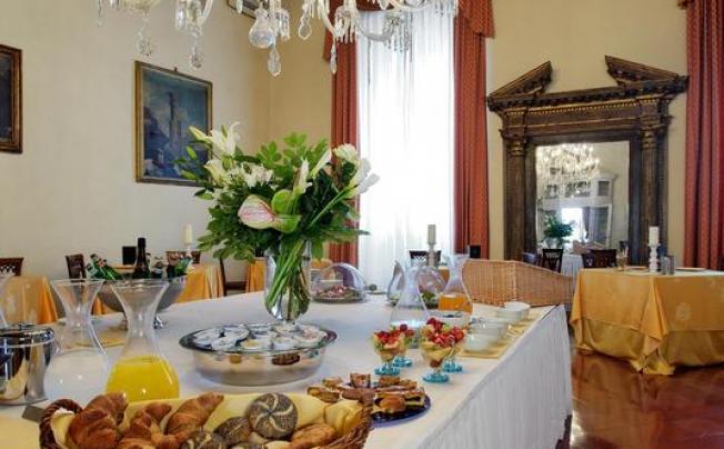 Фото отеля PALAZZO MAGNANI FERONI 