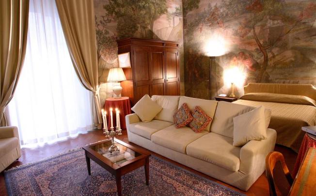 Фото отеля PALAZZO MAGNANI FERONI 