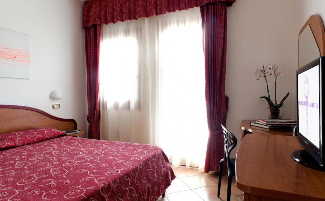 Фото отеля Hotel Heracles Village