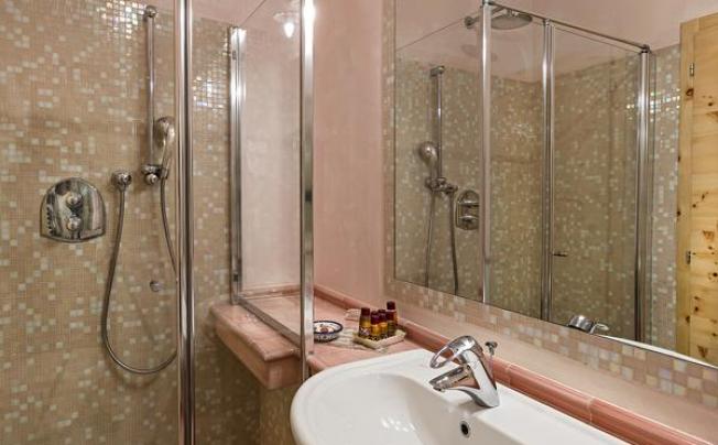 Фото отеля Dahu Hotel