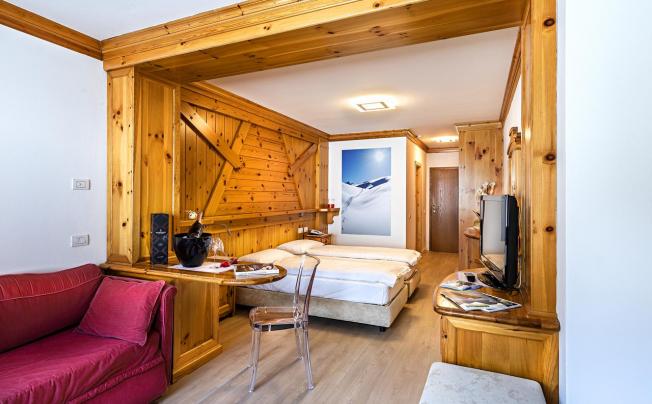 Фото отеля Dahu Hotel