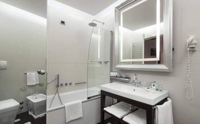 Фото отеля UNA HOTEL CUSANI 