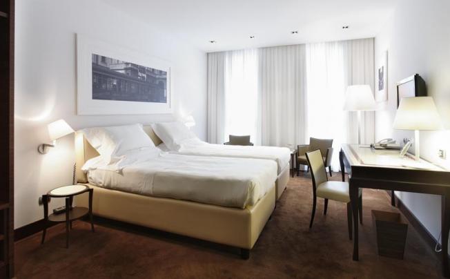 Фото отеля UNA HOTEL CUSANI 