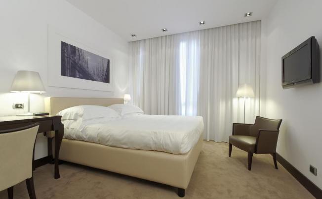 Фото отеля UNA HOTEL CUSANI 