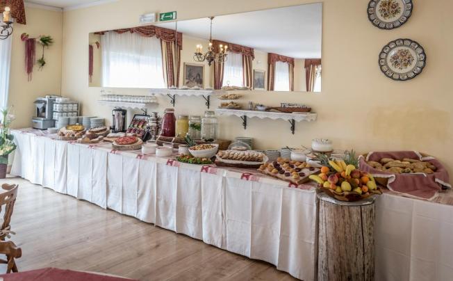 Фото отеля Garden Hotel