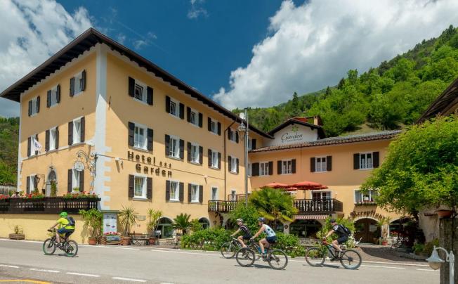 Фото отеля Garden Hotel