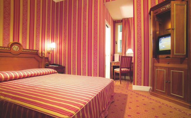 Фото отеля The Baileys Hotel - Rome