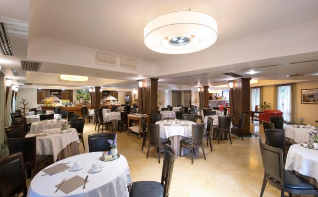 Фото отеля Artemis Hotel