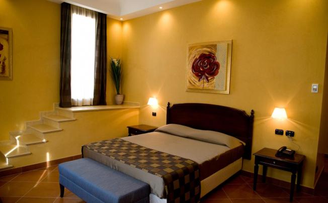 Фото отеля Artemis Hotel