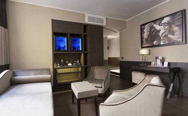 Фото отеля ROME STYLE HOTEL 