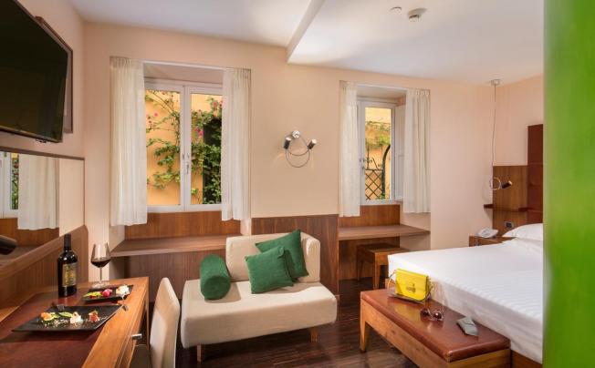 Фото отеля ART HOTEL BY THE SPANISH STEPS 