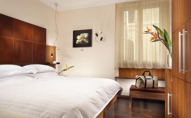 Фото отеля ART HOTEL BY THE SPANISH STEPS 