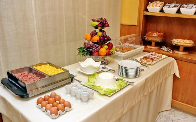 Фото отеля Camelia Hotel