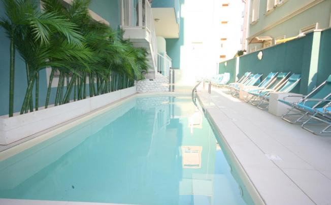 Фото отеля Residence beach paradise apartment