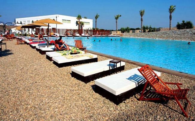 Фото отеля Baia Dei Turchi Resort