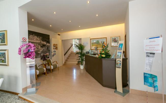 Фото отеля Colonna Hotel