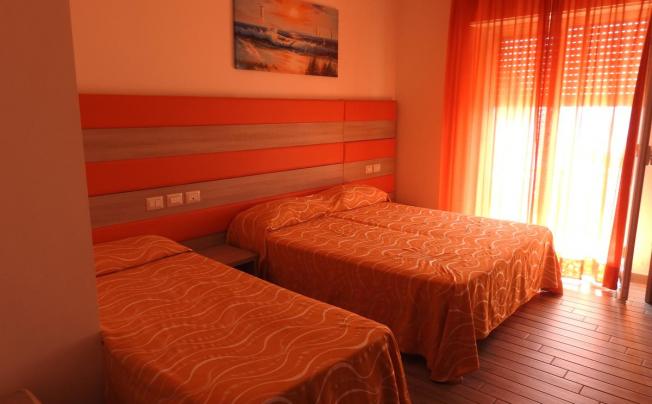 Фото отеля Chrismare Hotel