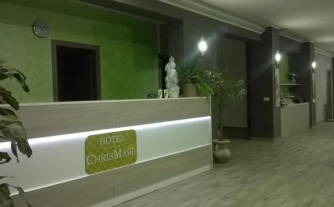 Фото отеля Chrismare Hotel