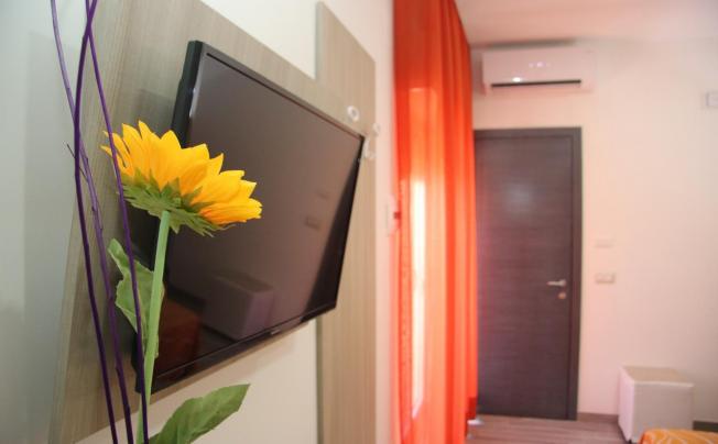 Фото отеля Chrismare Hotel