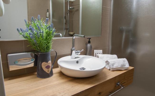 Фото отеля Alexander Charm Hotel