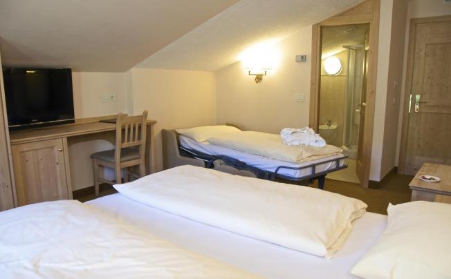 Фото отеля Alexander Charm Hotel