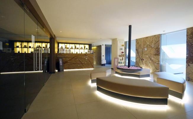 Фото отеля Alexander Charm Hotel