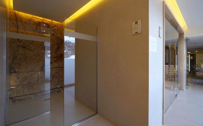 Фото отеля Alexander Charm Hotel
