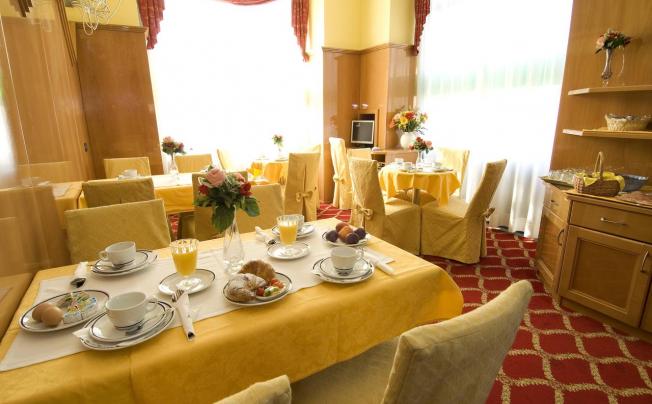 Фото отеля Cinque Giornate Hotel