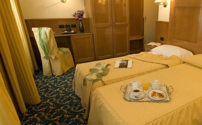 Фото отеля Cinque Giornate Hotel